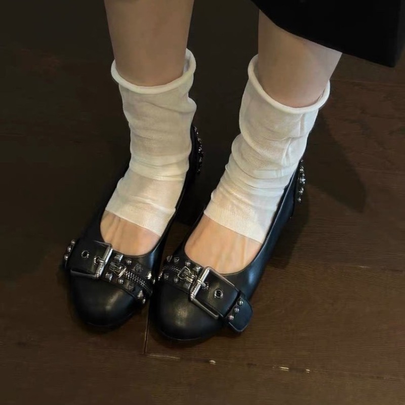 볼트 라운드 헤드 싱글 슈즈 여성용 가죽 버클 로우컷  - Heels 리뷰 및 가격